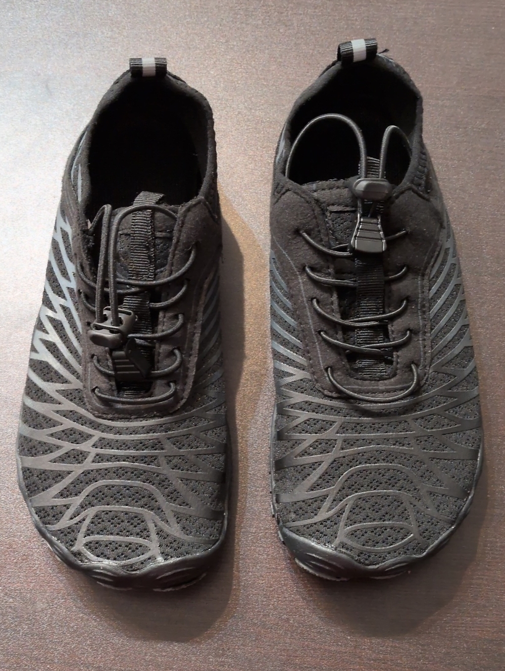 Black Zero-Drop Sole Shoes, Great For Water,Walks,Hikes Lightweight Size 37 /6.5